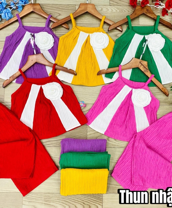 Bộ yếm phối quần lửng 