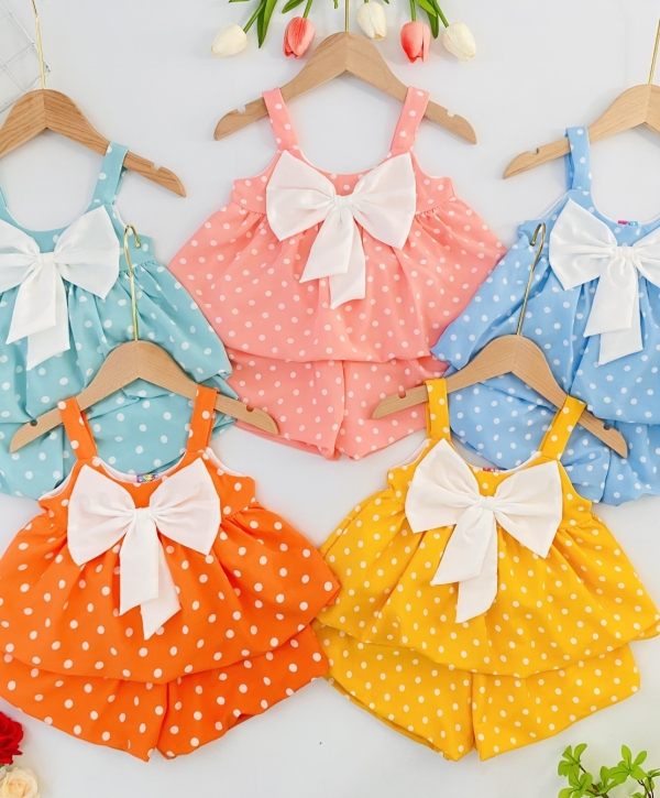 Bộ quần bí áo bí lụa bé gái