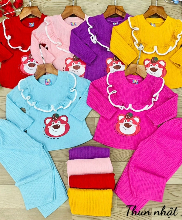 SET THUN SỐP GẤU DÂU 